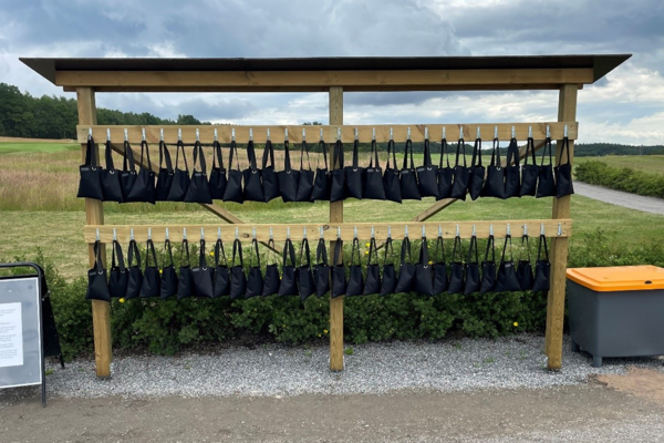 Divot bags