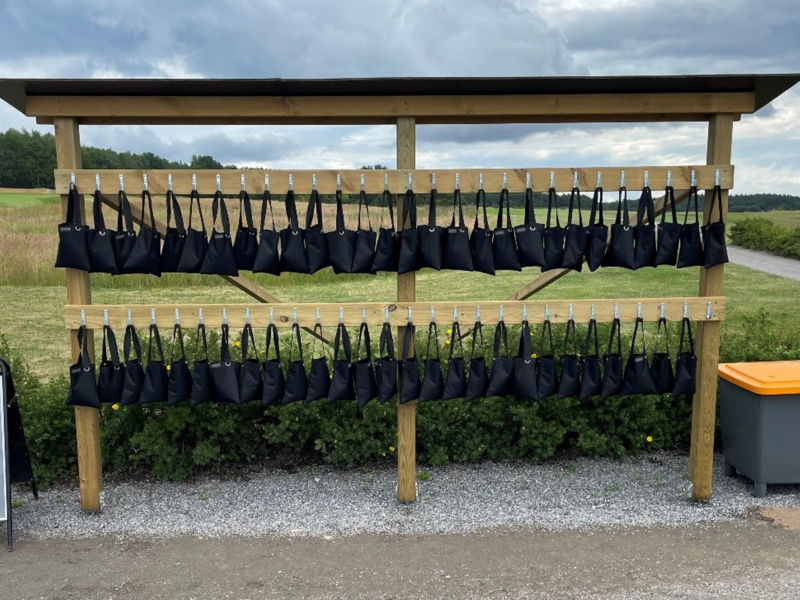 Divot bags